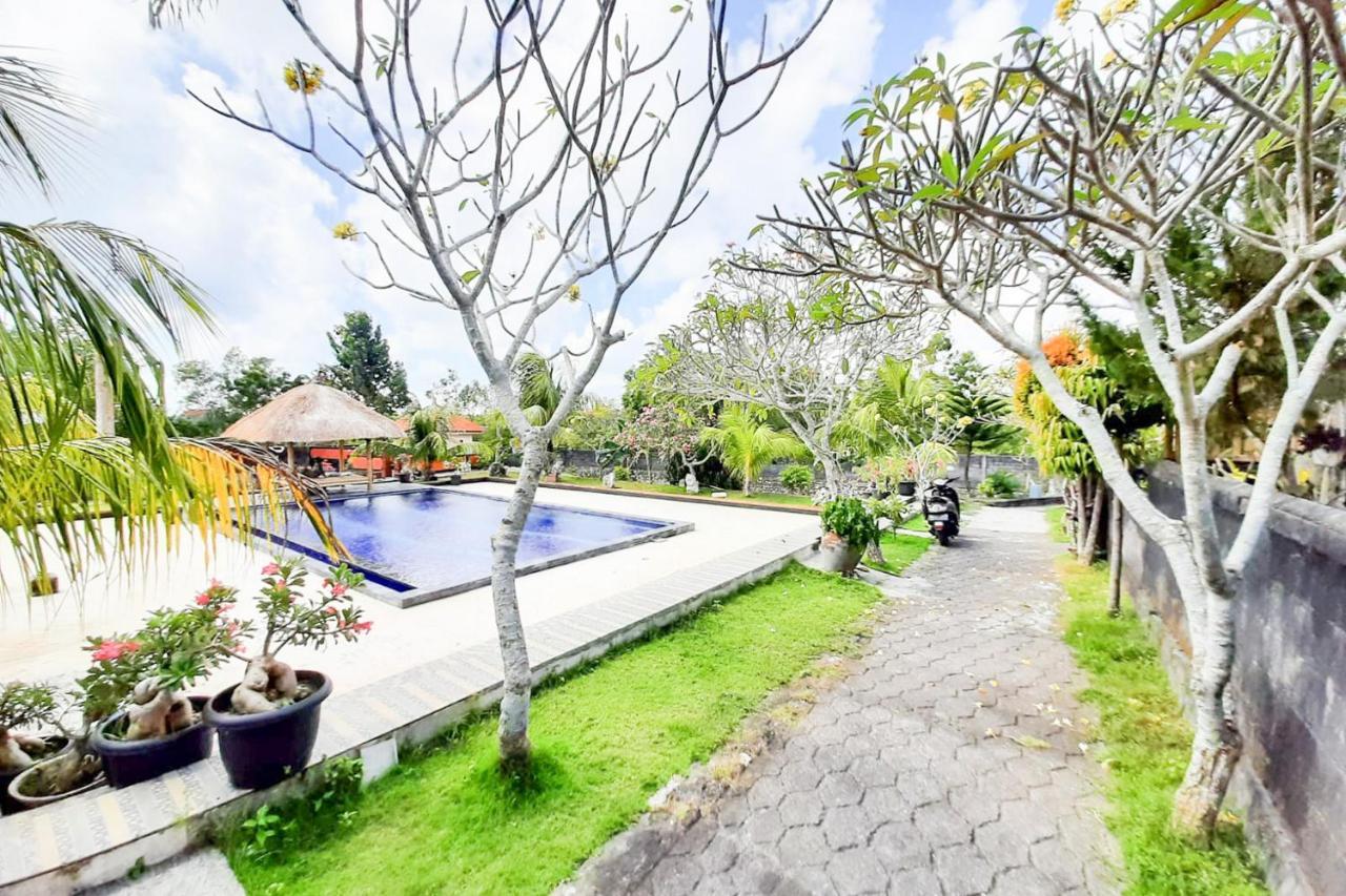 Bhujangga'S Village Near Pantai Uluwatu Redpartner Екстериор снимка